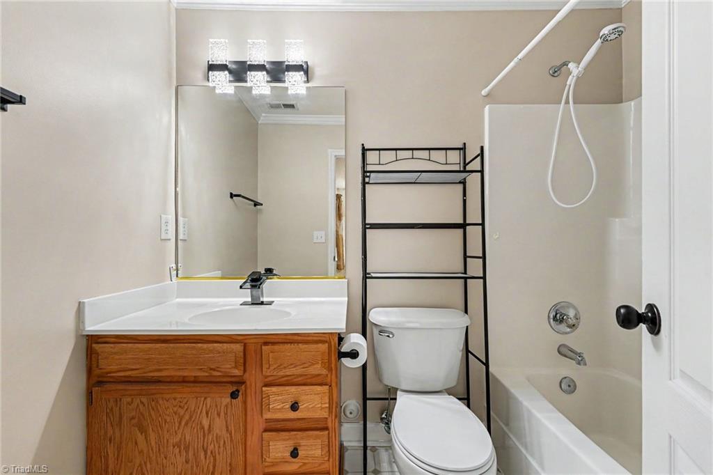 101 Troonsway Road Winston-Salem, NC 27127 - Photo 11 of 22 Primary Bath