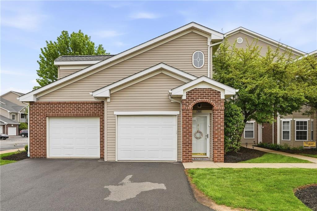 910 Stockton Ridge Cranberry Township, PA 16066 - Photo 3 of 39