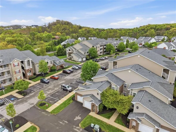 $274,500 | 910 Stockton Ridge, Cranberry Township, PA 16066
