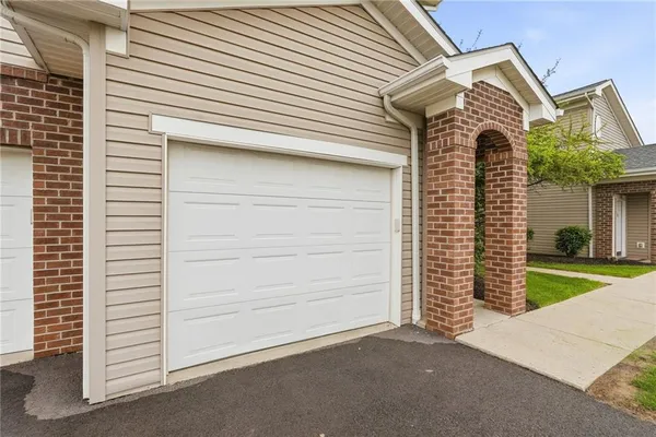 $274,500 | 910 Stockton Ridge, Cranberry Township, PA 16066