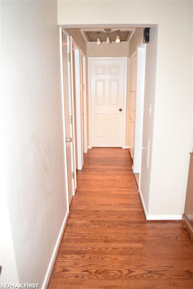 422 Barclay Road Grosse Pointe Farms, MI 48236 - Photo 15 of 41