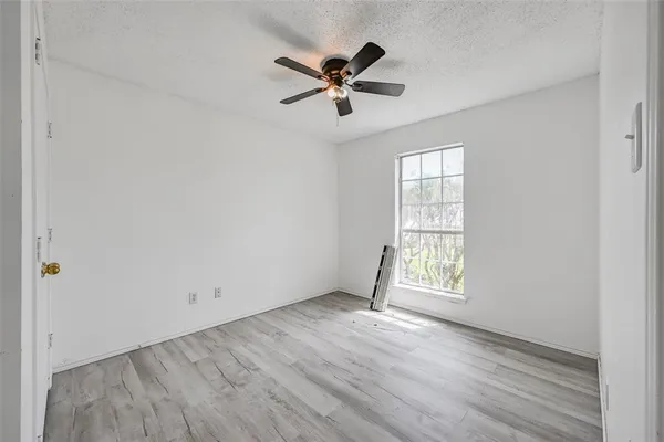 $2,850 | 809 Elbe Drive, Arlington, TX 76001