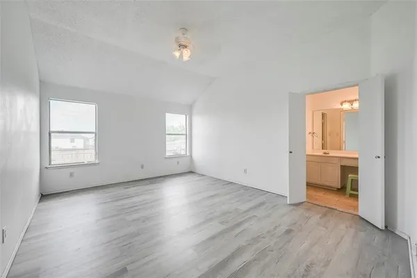 $2,850 | 809 Elbe Drive, Arlington, TX 76001