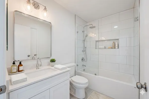 $2,850 | 809 Elbe Drive, Arlington, TX 76001