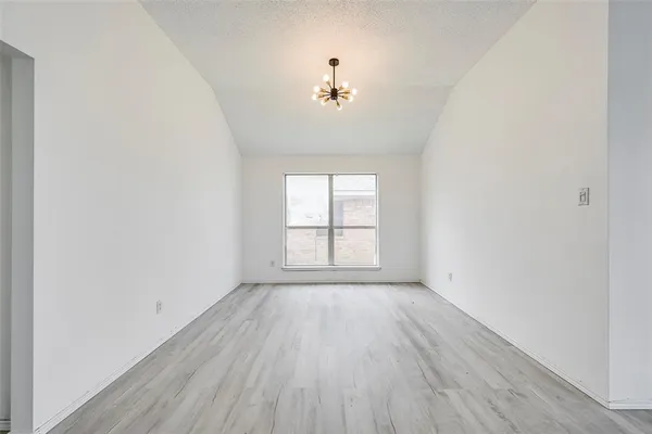 $2,850 | 809 Elbe Drive, Arlington, TX 76001