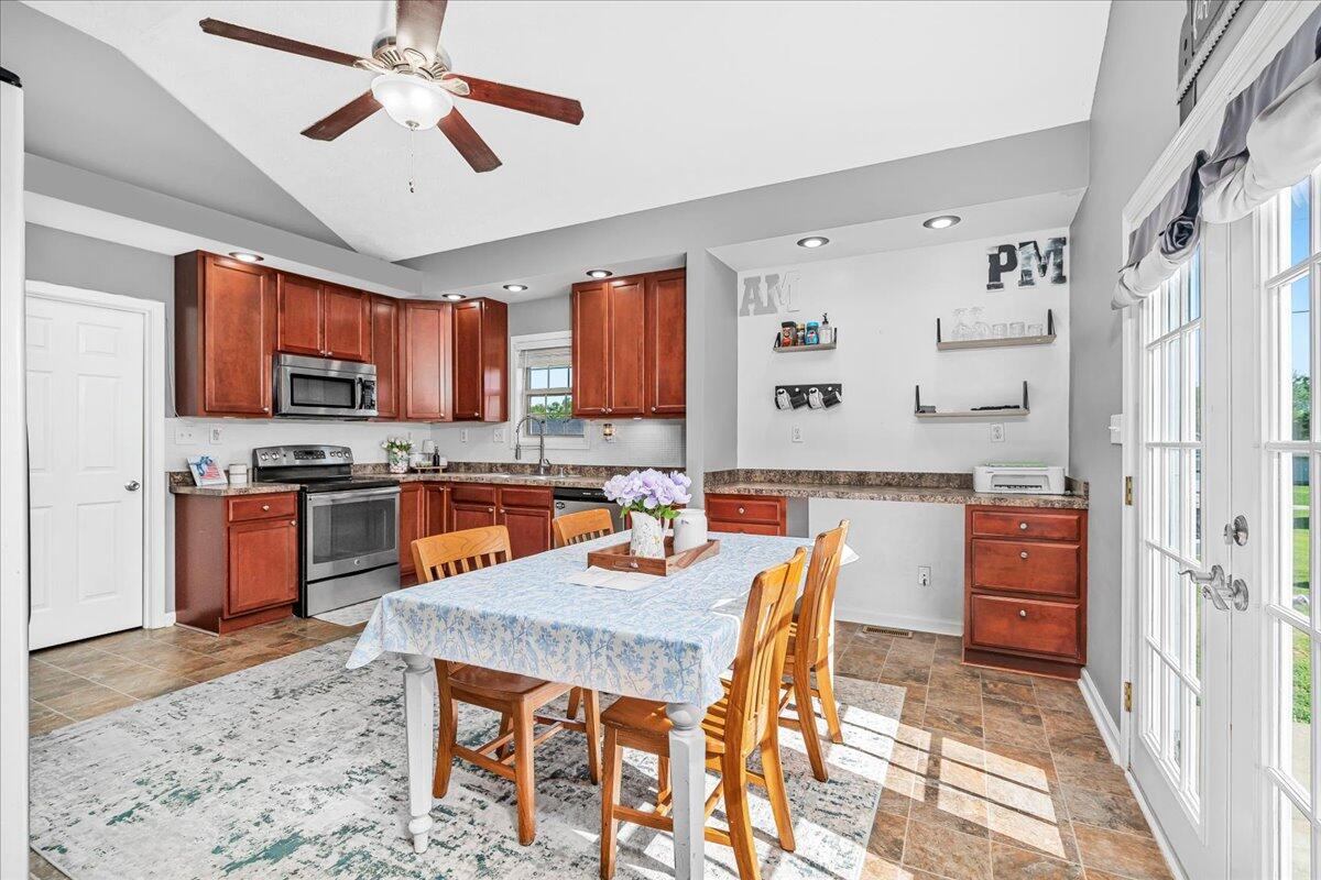 1034 Rueland Drive Lawrenceburg, KY 40342 - Photo 11 of 35 Kitchen