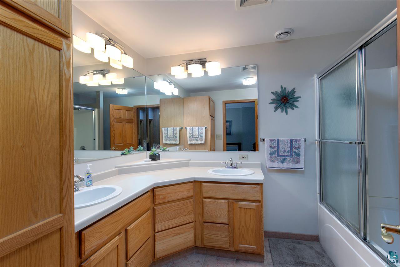 2306 Norton Road Duluth, MN 55803 - Photo 14 of 35 Main Floor Full Bath