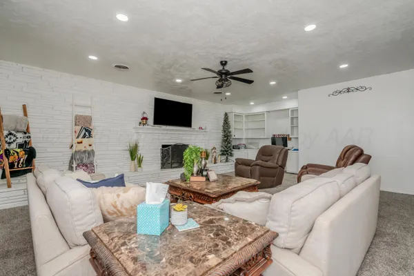 $285,000 | 312 Northwest 6th Street, Tulia, TX 79088