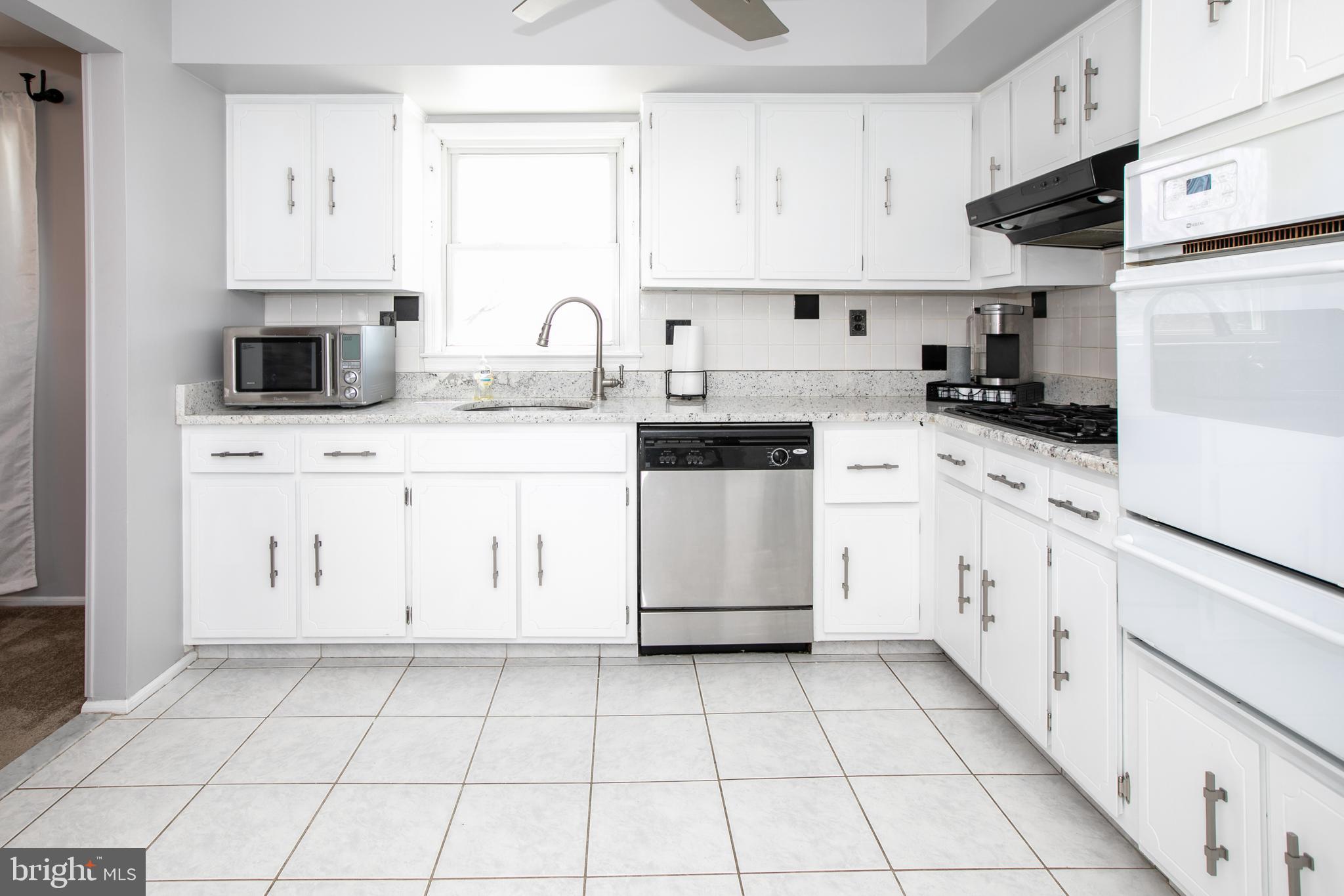 132 Hempstead Road Hamilton, NJ 08610 - Photo 14 of 46