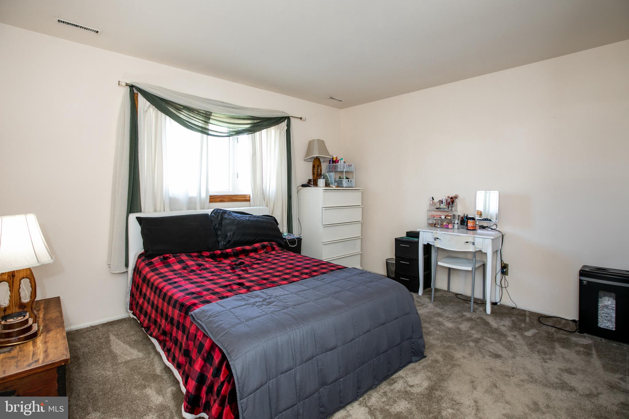 132 Hempstead Road Hamilton, NJ 08610 - Photo 26 of 46 Bedroom #3