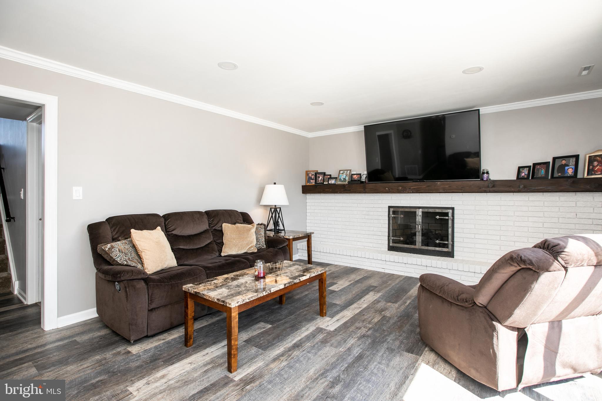 132 Hempstead Road Hamilton, NJ 08610 - Photo 32 of 46 Gas Fireplace