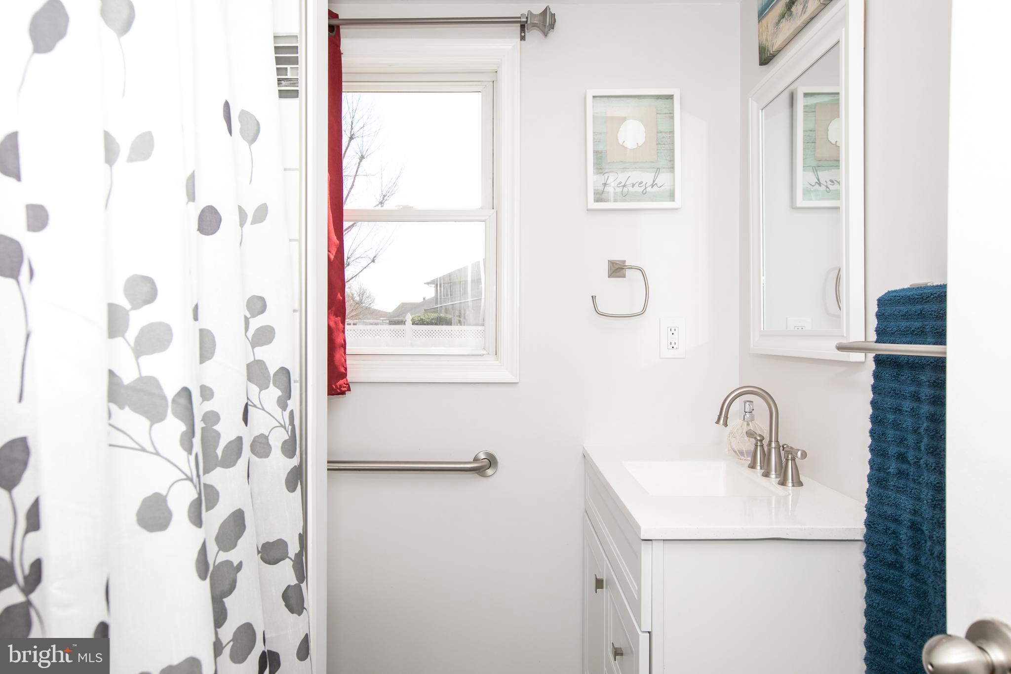 132 Hempstead Road Hamilton, NJ 08610 - Photo 39 of 46 Full Bathroom #2