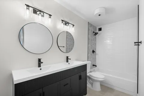 $344,000 | 2020 North Lincoln Park West, Unit 6E, Chicago, IL 60614