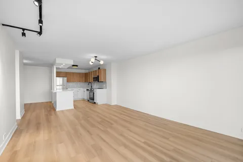 $344,000 | 2020 North Lincoln Park West, Unit 6E, Chicago, IL 60614