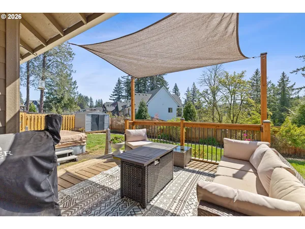 $599,950 | 830 Southeast Darrow Road, Estacada, OR 97023