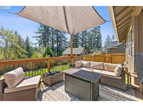 $599,950 | 830 Southeast Darrow Road, Estacada, OR 97023