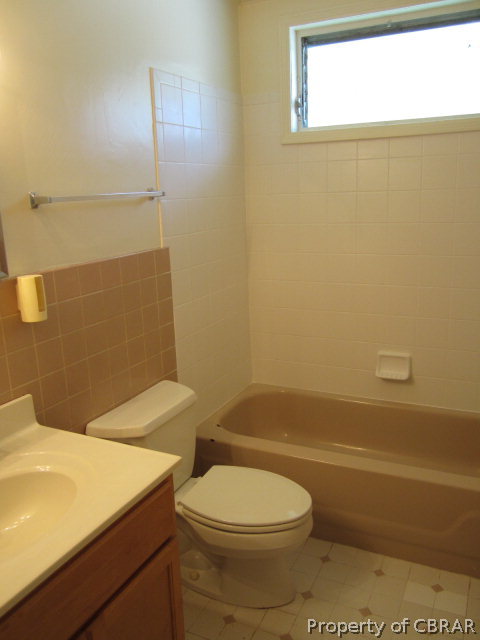 114 South Sioux Road Kilmarnock, VA 22482 - Photo 12 of 17