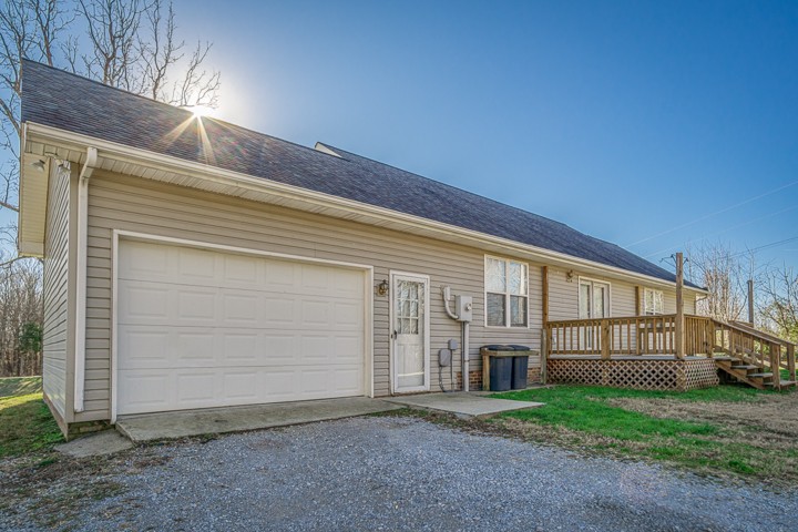 391 Oakley Allons Road Allons, TN 38541 - Photo 28 of 35 a view of front door and garage