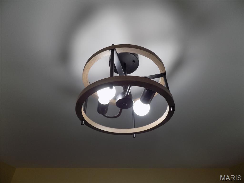 708 Highway 72 Rolla, MO 65401 - Photo 12 of 19