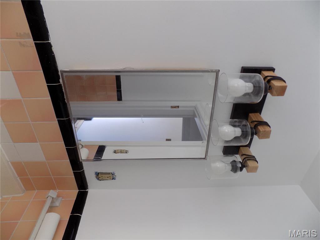 708 Highway 72 Rolla, MO 65401 - Photo 16 of 19