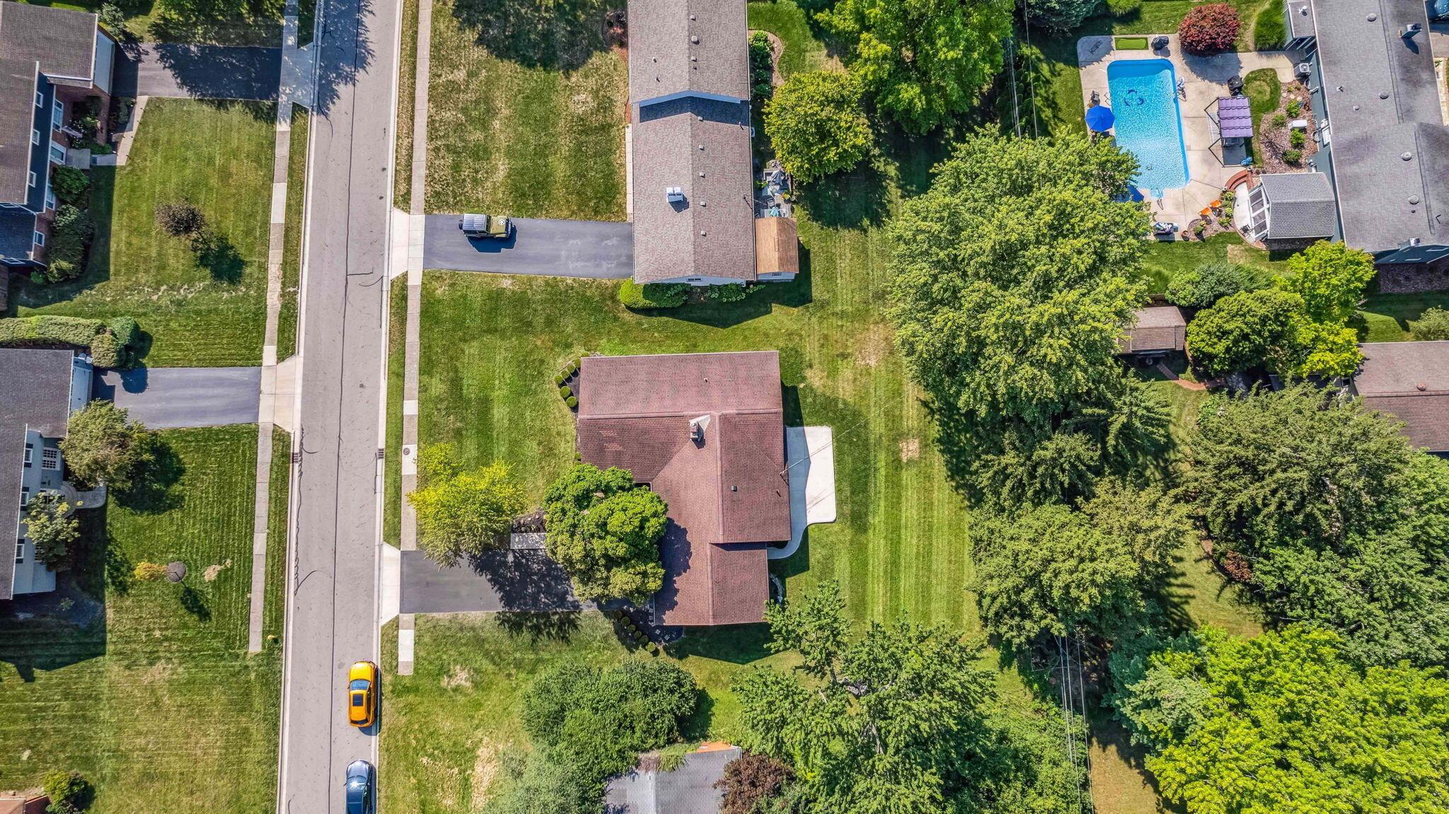 2220 Shoreham Road Columbus, OH 43220 - Photo 60 of 62 Sky View - Drone