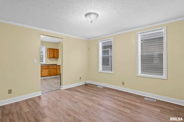 $129,900 | 631 West Edwards Street, Springfield, IL 62704