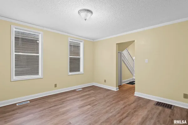$129,900 | 631 West Edwards Street, Springfield, IL 62704
