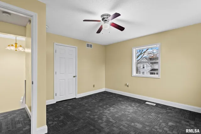 $129,900 | 631 West Edwards Street, Springfield, IL 62704