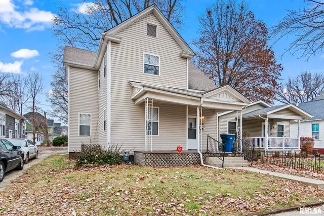 $129,900 | 631 West Edwards Street, Springfield, IL 62704