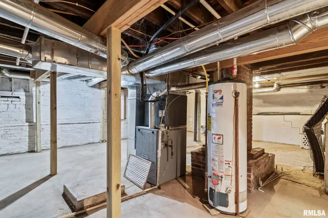 $129,900 | 631 West Edwards Street, Springfield, IL 62704