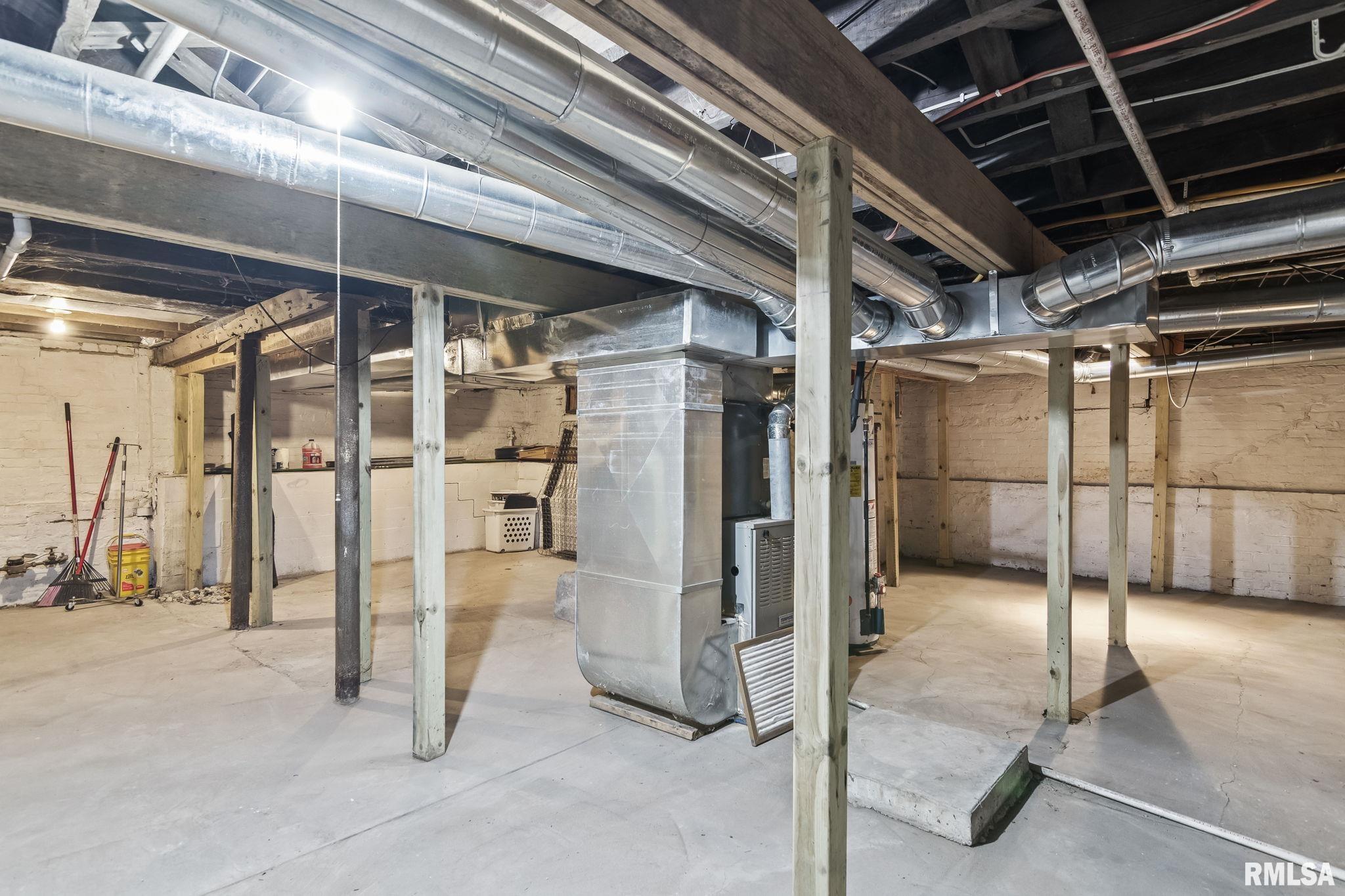 631 West Edwards Street Springfield, IL 62704 - Photo 30 of 34