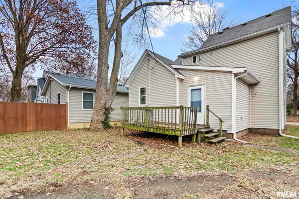 $129,900 | 631 West Edwards Street, Springfield, IL 62704