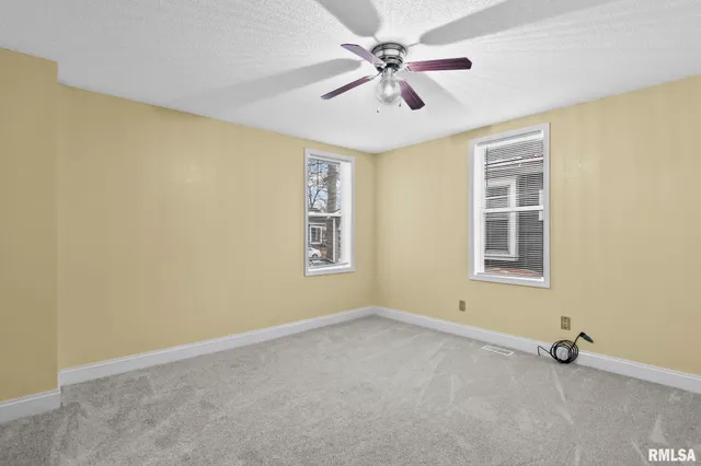 $129,900 | 631 West Edwards Street, Springfield, IL 62704