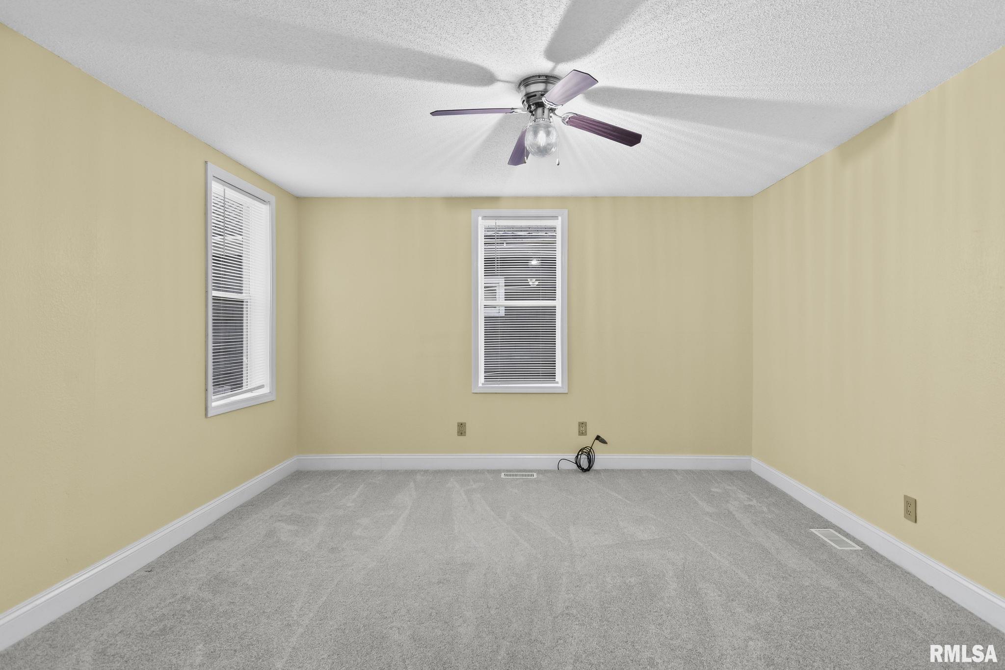 631 West Edwards Street Springfield, IL 62704 - Photo 7 of 34