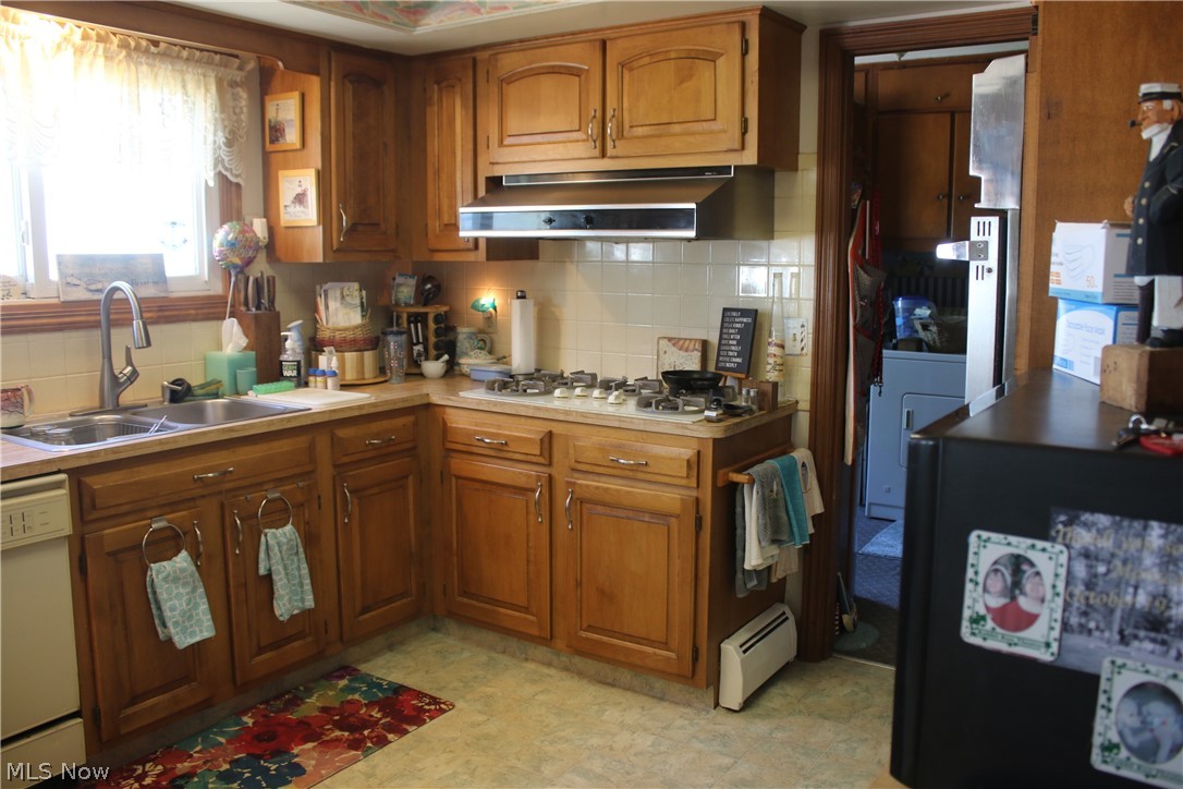 7183 Lake Road East Madison, OH 44057 - Photo 11 of 21 Gallery Image 11