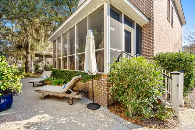 $1,195,000 | 55 Park Square North, Beaufort, SC 29907