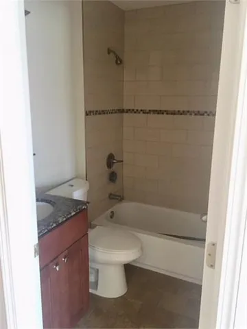 $1,650 | 2120 West Washington Boulevard, Unit 303, Chicago, IL 60612