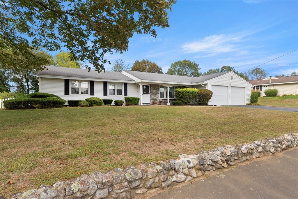 12 Cornell Road Danvers, MA 01923 - Photo 4 of 32