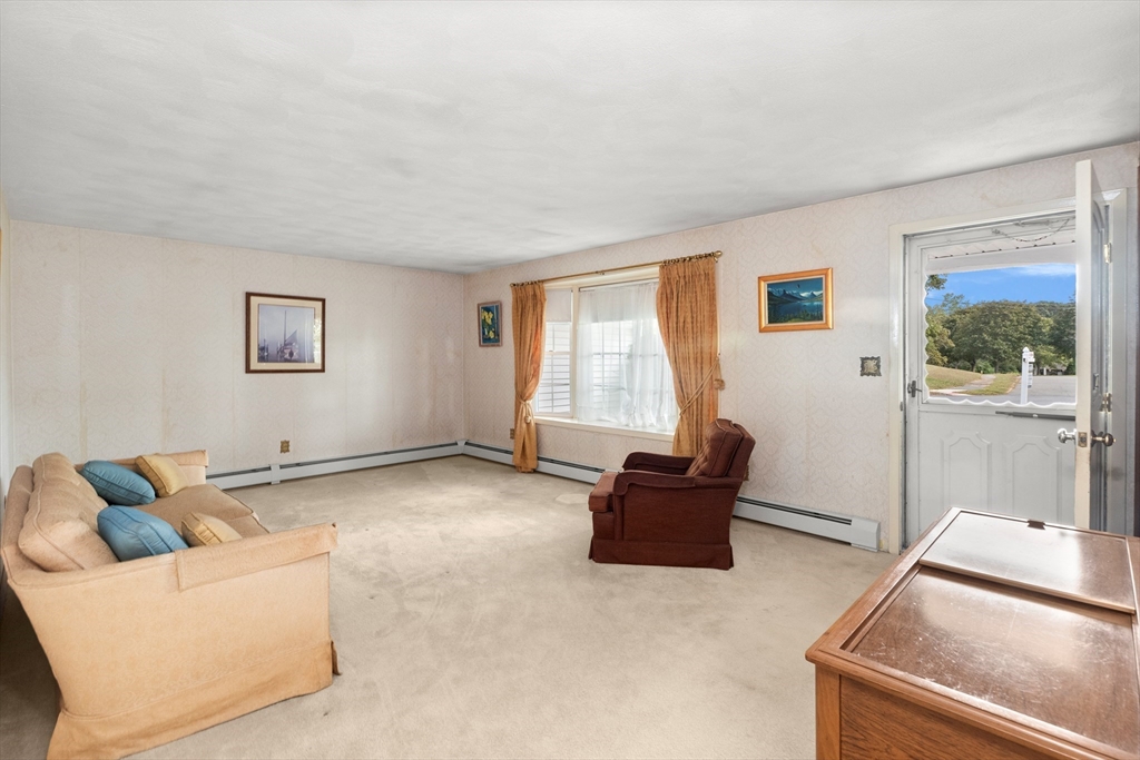 12 Cornell Road Danvers, MA 01923 - Photo 5 of 32