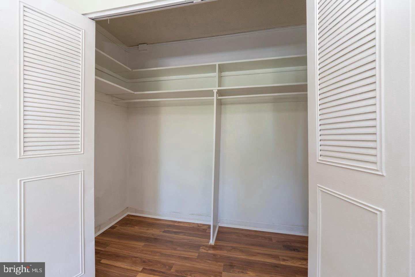 4401 Roland Avenue, Unit 115 Baltimore, MD 21210 - Photo 17 of 25 a view of a room with wooden floor