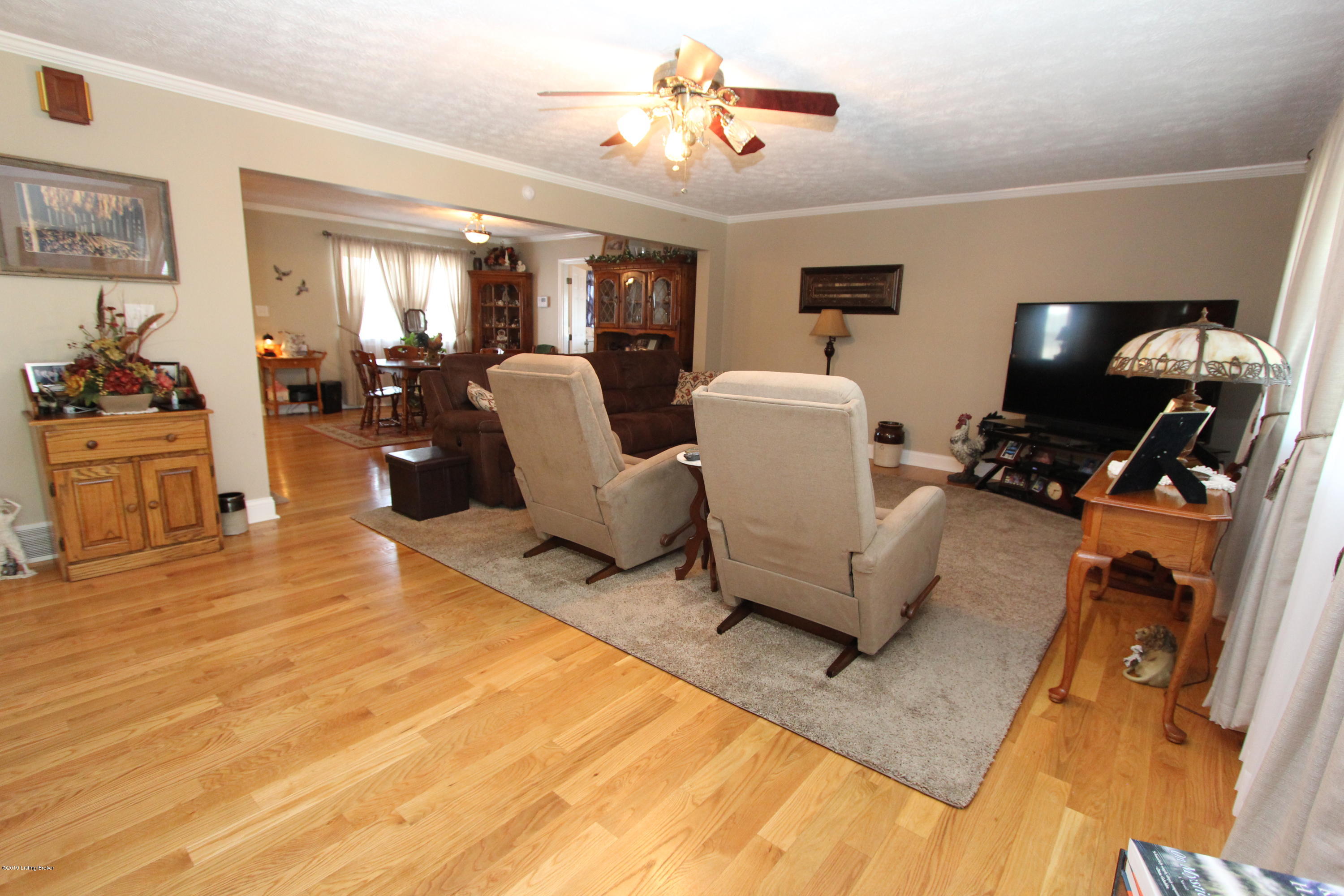 1160 Versailles Road Lawrenceburg, KY 40342 - Photo 11 of 42 Living Room (2)