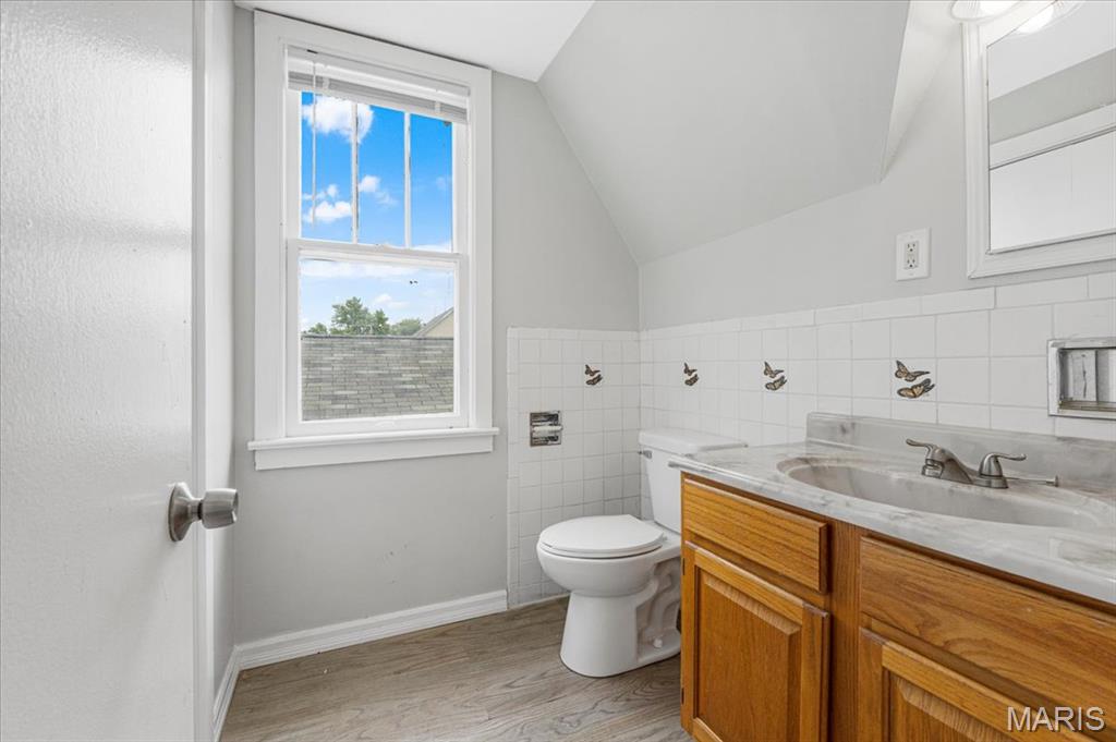 2237 Kratky Road St. Louis, MO 63114 - Photo 7 of 18 Gallery Image 7