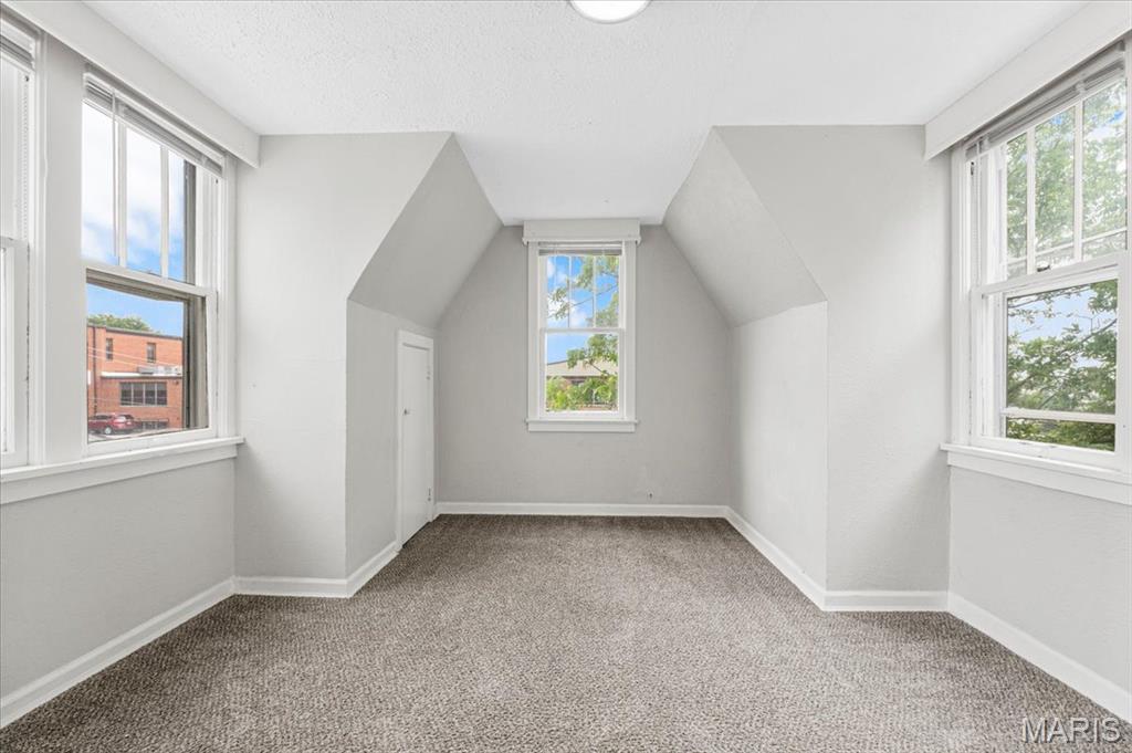 2237 Kratky Road St. Louis, MO 63114 - Photo 9 of 18 Gallery Image 9