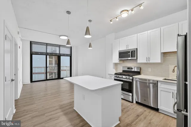 $2,750 | 2120 Vermont Avenue Northwest, Unit 413, Washington, DC 20001