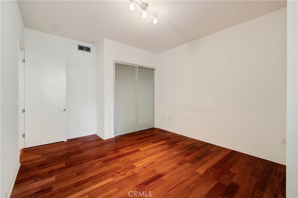 133 The Promenade North, Unit 426 Long Beach, CA 90802 - Photo 35 of 57 a view of empty room