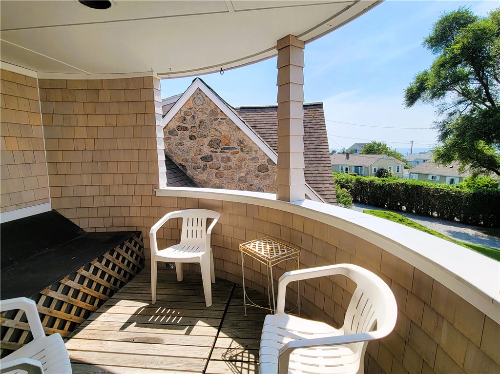 152 Tuckerman Avenue, Unit 14 Middletown, RI 02842 - Photo 2 of 15 Morning coffee? Or evening cocktail?