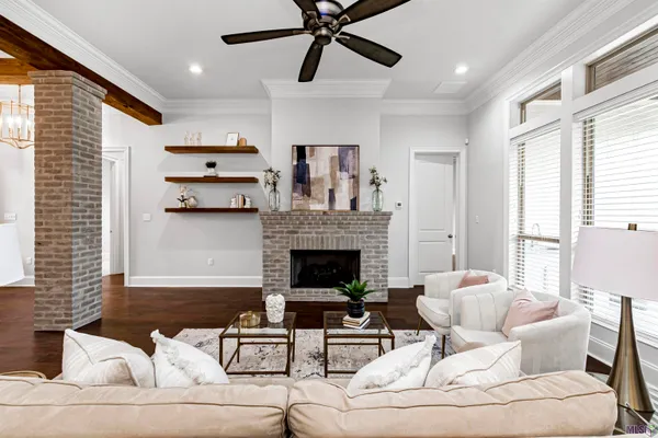 $675,000 | 36476 Royal Oak Drive, Prairieville, LA 70769