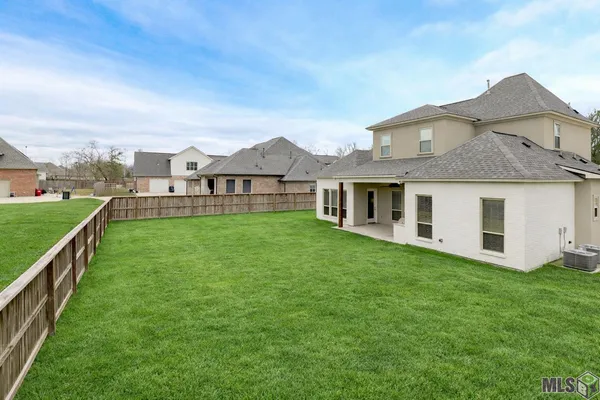 $675,000 | 36476 Royal Oak Drive, Prairieville, LA 70769