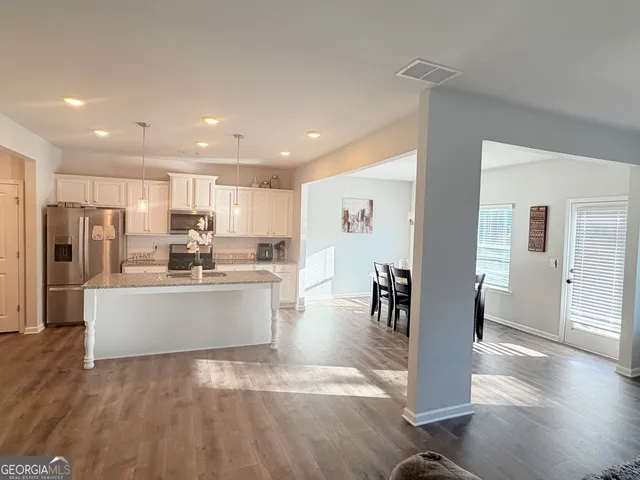 $370,000 | 1040 Shadow Glen Drive, Fairburn, GA 30213