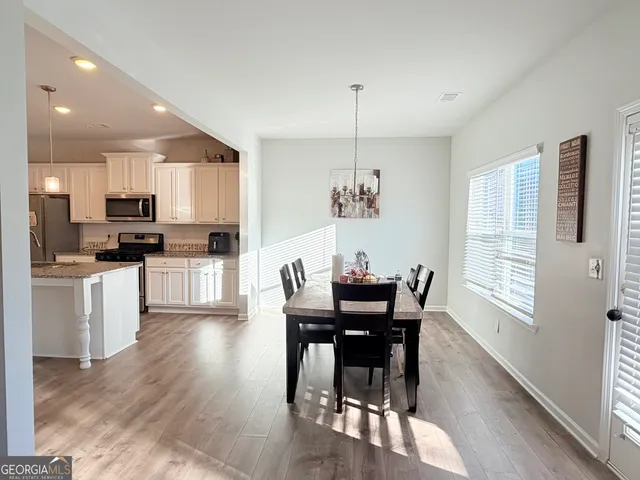 $370,000 | 1040 Shadow Glen Drive, Fairburn, GA 30213